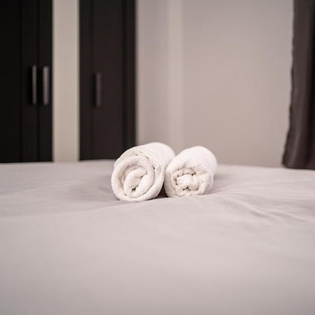 Central Apartment In Belfast City Centre - Sleeps 5 People מראה חיצוני תמונה