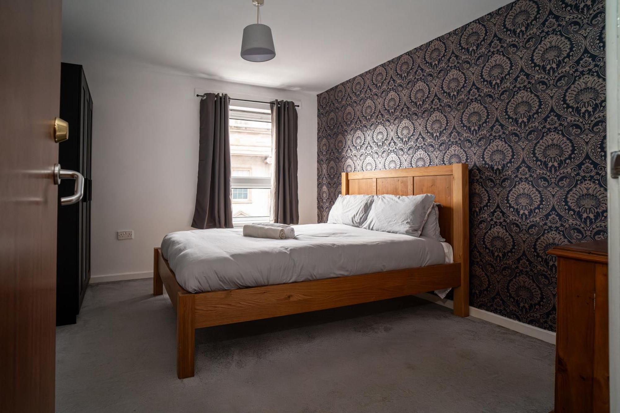 Central Apartment In Belfast City Centre - Sleeps 5 People מראה חיצוני תמונה