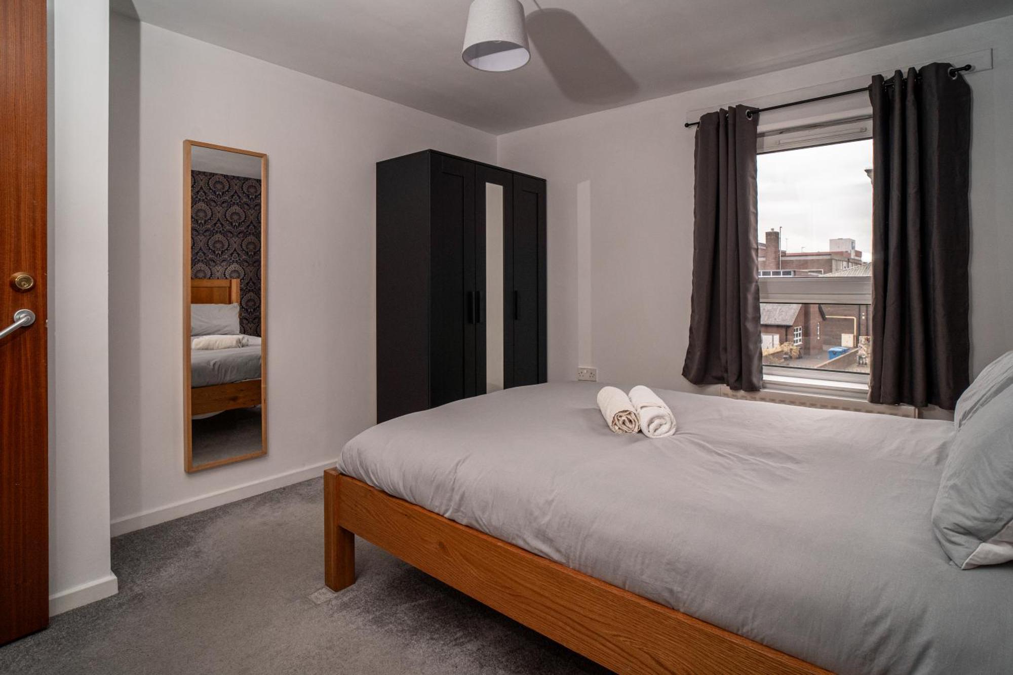 Central Apartment In Belfast City Centre - Sleeps 5 People מראה חיצוני תמונה